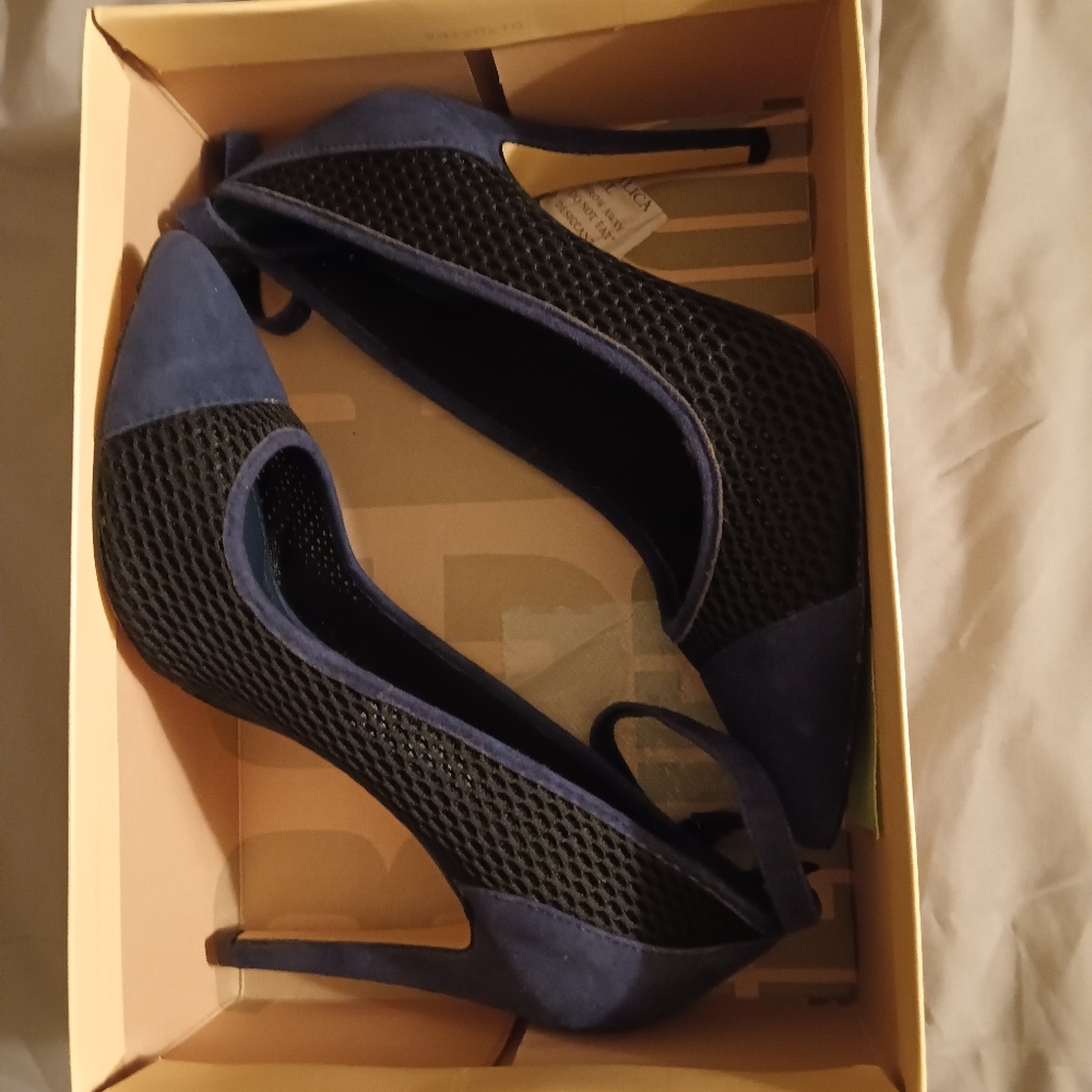 BCBGeneration Navy Blue and Black Mesh Pointed-Toe Heels
